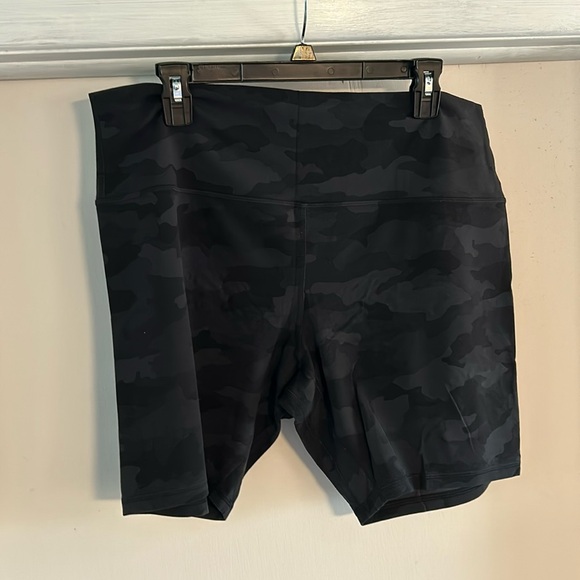 Lululemon align black bike shorts size 18 - Picture 1 of 3